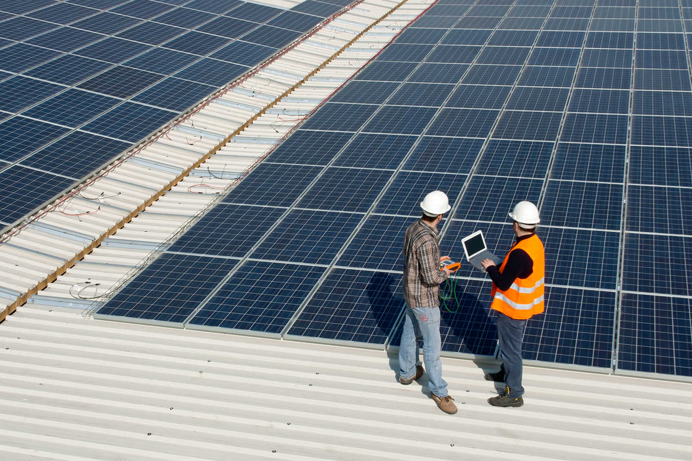 Edge Clips and Cable Ties in the Photovoltaic Industry